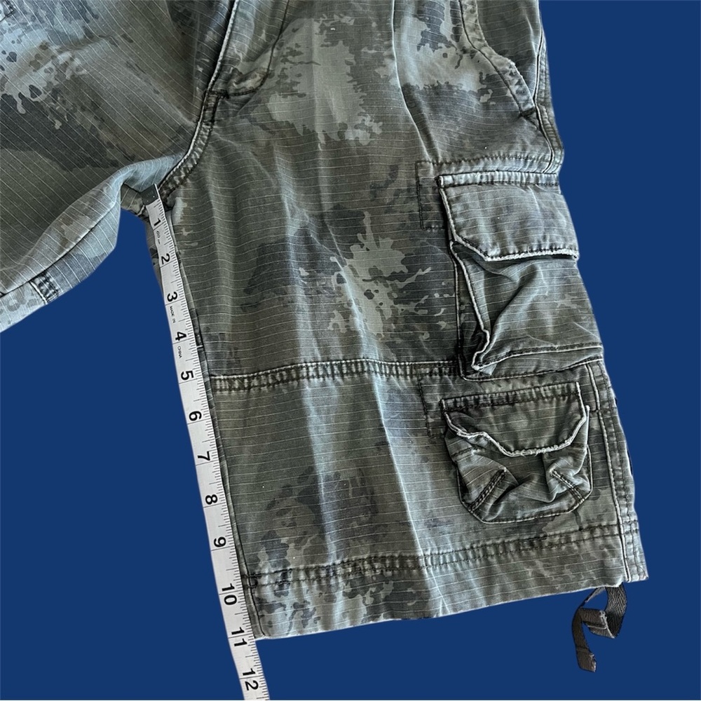 Cargo Supply Camo Cargo Shorts!! - Picture 6 of 7
